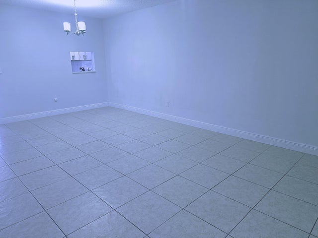 4 of 25 - 2886 Fernley Drive E #40, West Palm Beach, FL