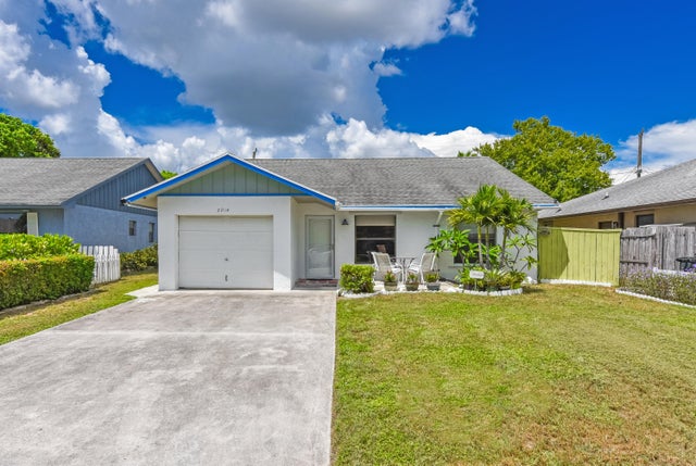 1 of 32 - 5914 Se Wilsie Drive, Stuart, FL
