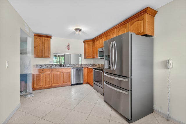 4 of 44 - 5574 Witney Drive #102, Delray Beach, FL
