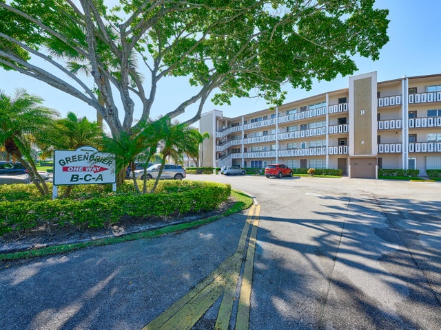 409 Greenbrier B #409, West Palm Beach