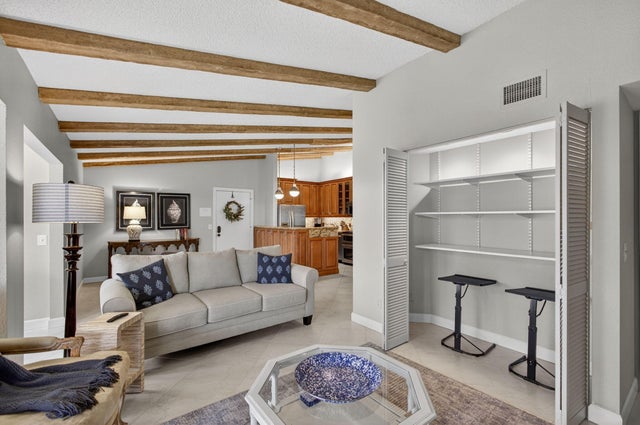 4 of 42 - 1100 Duncan Circle #204, Palm Beach Gardens, FL