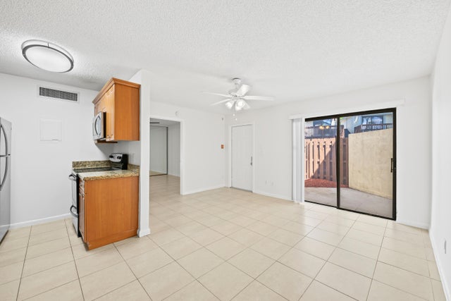3 of 12 - 639 Executive Center Drive #o-105, West Palm Beach, FL