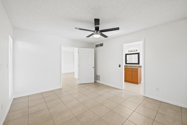 5 of 12 - 639 Executive Center Drive #o-105, West Palm Beach, FL