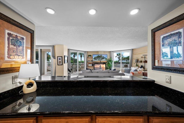 5 of 25 - 176 Helios Drive #106, Jupiter, FL