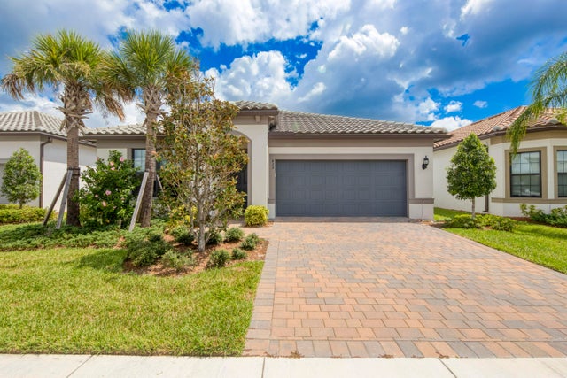 1 of 39 - 833 Se Courances Drive, Port Saint Lucie, FL