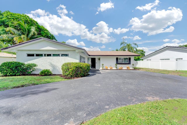 1 of 20 - 625 Linnet Circle, Delray Beach, FL