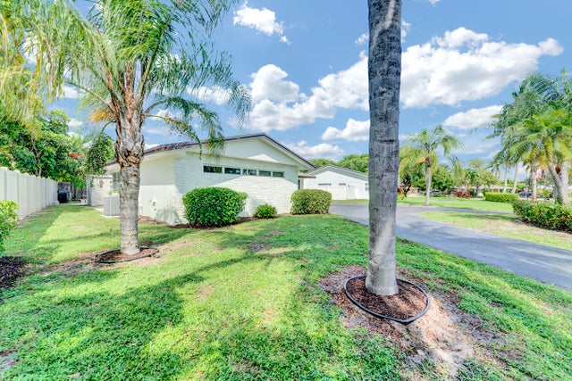 2 of 20 - 625 Linnet Circle, Delray Beach, FL