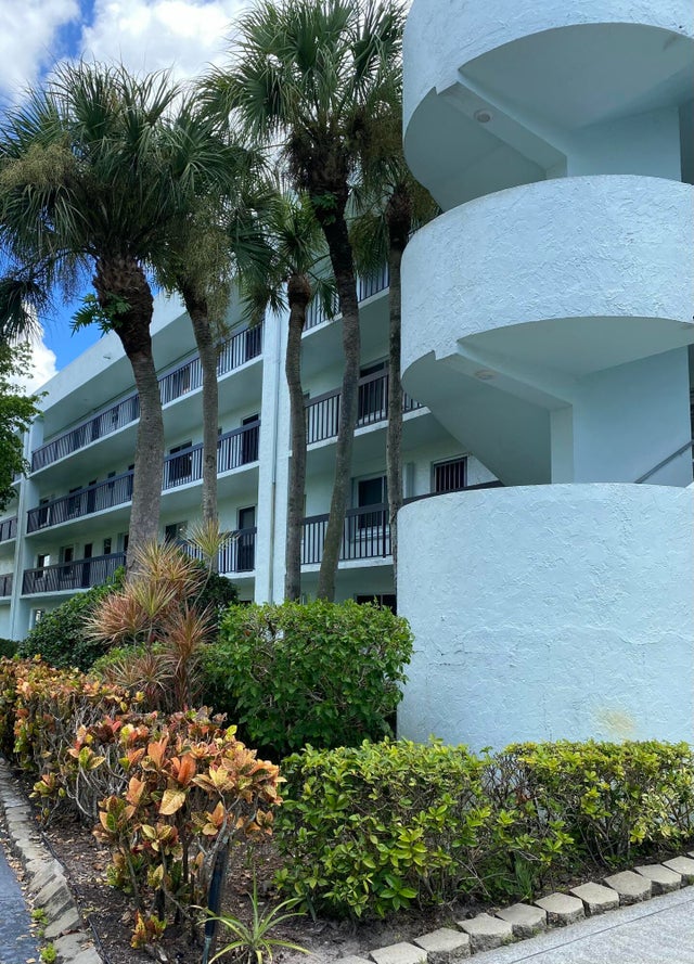2 of 26 - 6698 10th 415 Avenue N #415, Lake Worth, FL