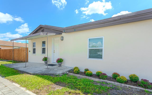 5 of 46 - 696 Neptune Street, West Palm Beach, FL