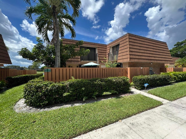 2 of 30 - 246 Charter Way, West Palm Beach, FL