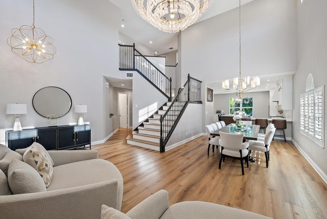 4 of 33 - 111 Manor Circle, Jupiter, FL