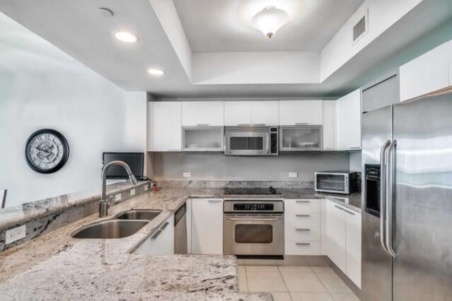5 of 49 - 2650 Lake Shore Drive #2203, Riviera Beach, FL