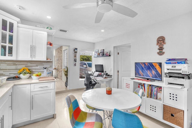 4 of 33 - 3103 Frost Road, Palm Springs, FL