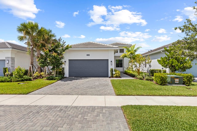 15860 Key Biscayne Lane, The Acreage