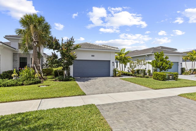 2 of 38 - 15860 Key Biscayne Lane, The Acreage, FL