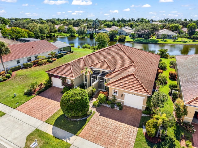 2 of 50 - 10849 Royal Caribbean Circle, Boynton Beach, FL