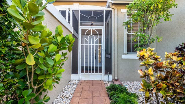 4 of 50 - 10849 Royal Caribbean Circle, Boynton Beach, FL