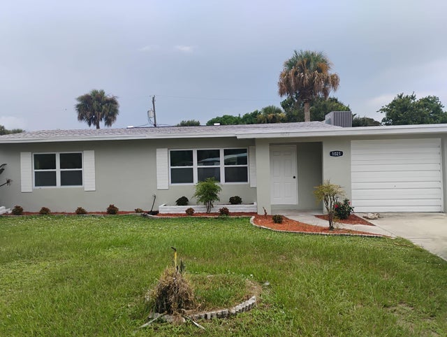1 of 16 - 1021 Gatewood Avenue, Fort Pierce, FL