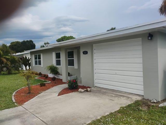 3 of 16 - 1021 Gatewood Avenue, Fort Pierce, FL