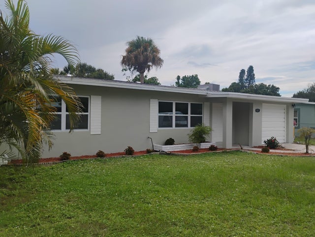 4 of 16 - 1021 Gatewood Avenue, Fort Pierce, FL