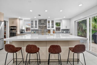 Photo of Listing #RX-11118363