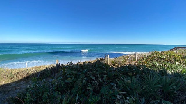 3 of 8 - 5510 N Ocean Drive #4d, Singer Island, FL