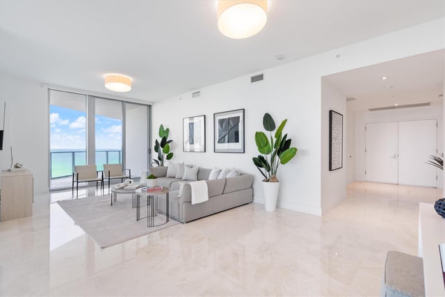 5 of 112 - 701 N Fort Lauderdale Beach Boulevard #1206, Fort Lauderdale, FL