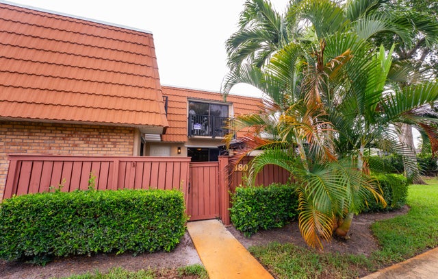 3 of 18 - 2880 Waterford Drive S #11, Deerfield Beach, FL