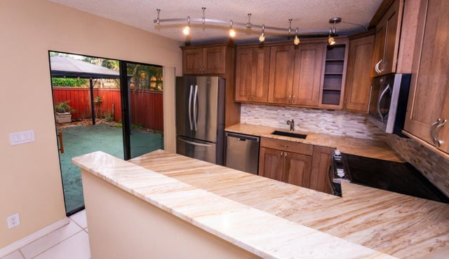 4 of 18 - 2880 Waterford Drive S #11, Deerfield Beach, FL