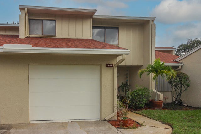 1 of 39 - 1679 Sw Crossing Circle, Palm City, FL