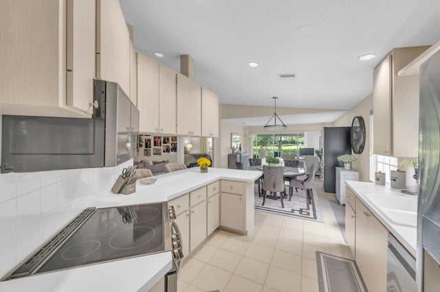 4 of 31 - 233 Brier Circle, Jupiter, FL