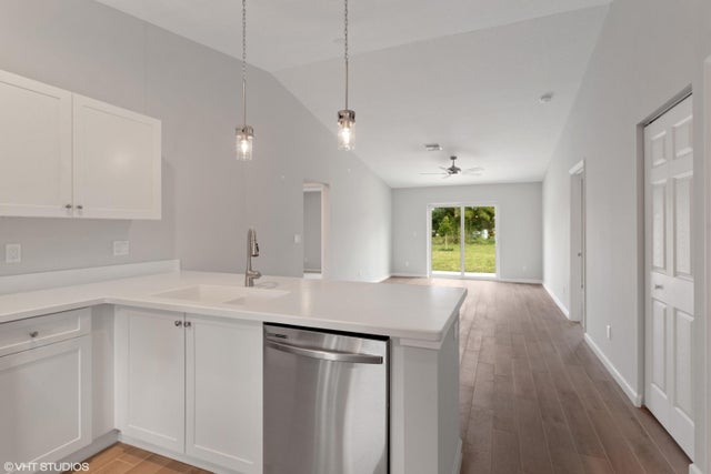 3 of 14 - 4910 Se Jack Avenue, Stuart, FL