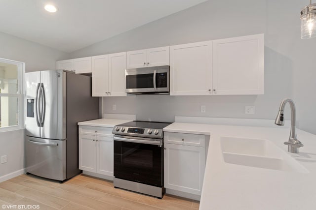 5 of 14 - 4910 Se Jack Avenue, Stuart, FL