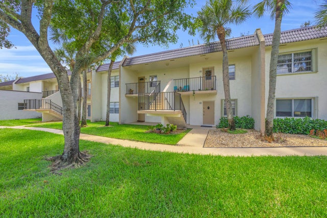 1 of 29 - 150 Lake Meryl Dr #247, West Palm Beach, FL