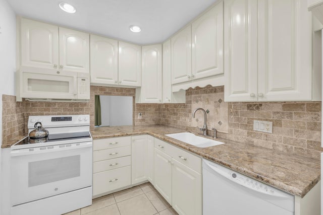 4 of 29 - 150 Lake Meryl Dr #247, West Palm Beach, FL