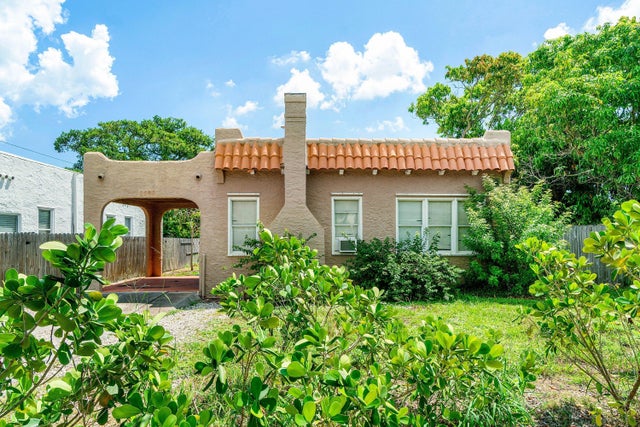 1 of 43 - 3906 Greenwood Avenue, West Palm Beach, FL