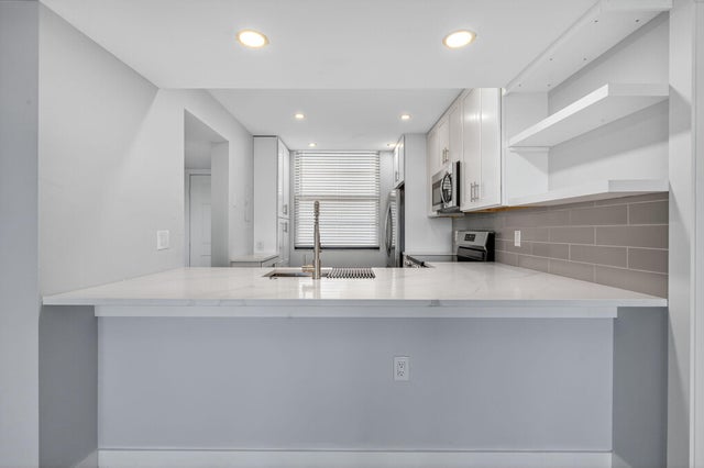 4 of 30 - 3710 Whitehall Drive #404, West Palm Beach, FL
