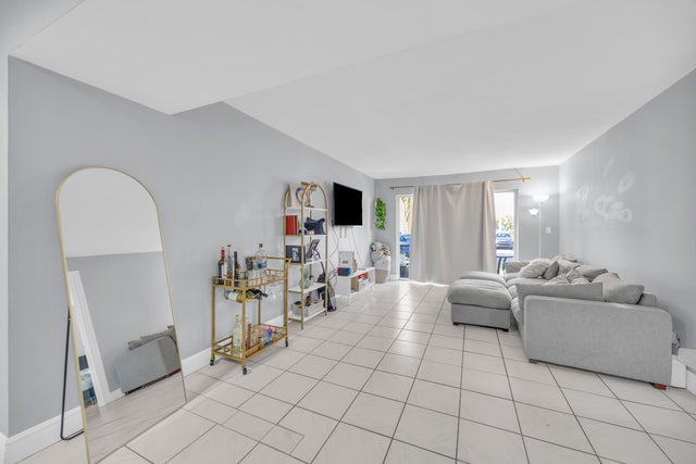 4 of 28 - 470 Nw 20th Street #1050, Boca Raton, FL