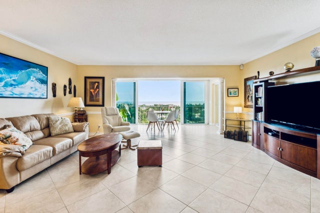 3 of 27 - 555 Se 6th Avenue #11d, Delray Beach, FL