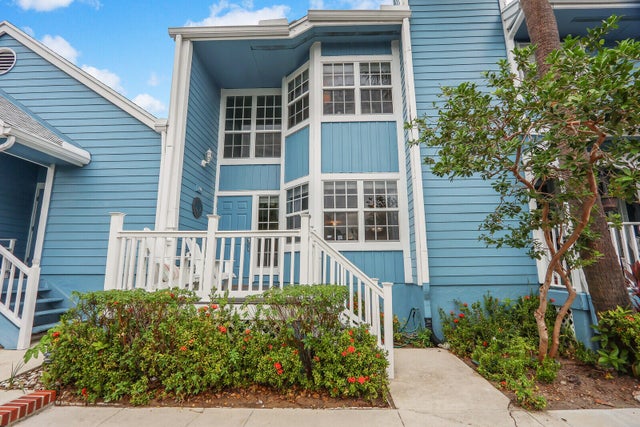 2 of 33 - 726 Ocean Dunes Circle, Jupiter, FL