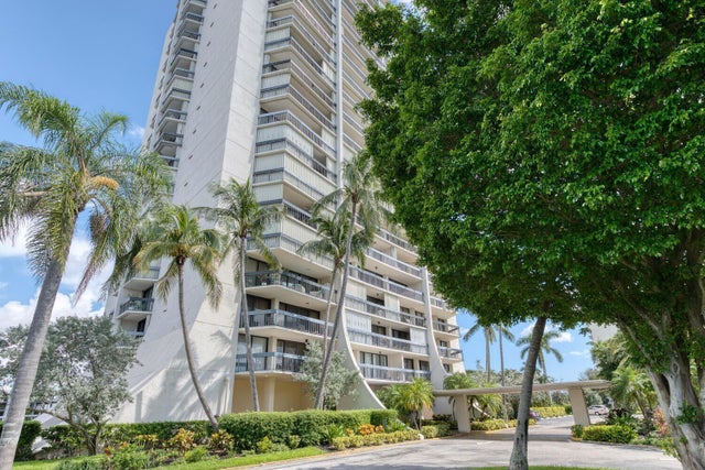 1 of 24 - 2400 Presidential Way #602, West Palm Beach, FL