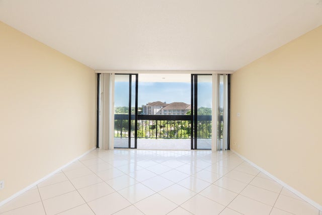 4 of 24 - 2400 Presidential Way #602, West Palm Beach, FL