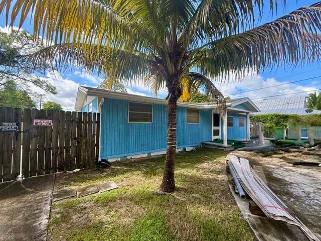 2 of 20 - 3752 Se Lincoln Street, Stuart, FL