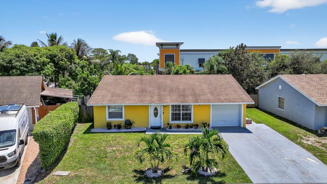 1 of 33 - 4818 Poseidon Place, Lake Worth, FL