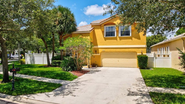 2 of 47 - 7191 Copperfield Circle, Lake Worth, FL