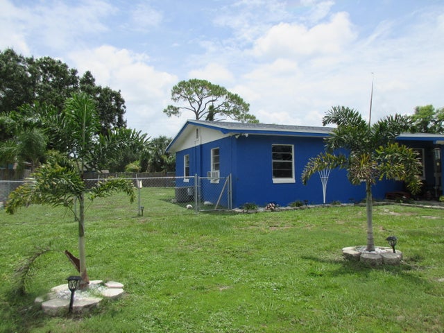 2 of 13 - 3108 Mura Drive, Fort Pierce, FL