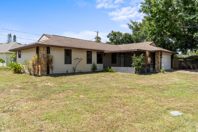 1 of 22 - 450 Columbus Street E, Sebastian, FL