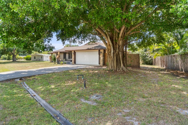 4 of 22 - 450 Columbus Street E, Sebastian, FL