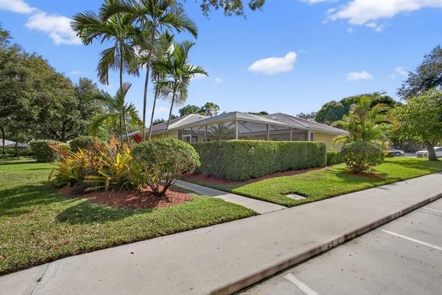 2 of 32 - 4502 Lakemont Court, Palm Beach Gardens, FL