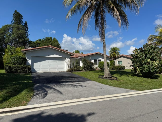 1 of 35 - 4014 Nw 76th Avenue, Coral Springs, FL
